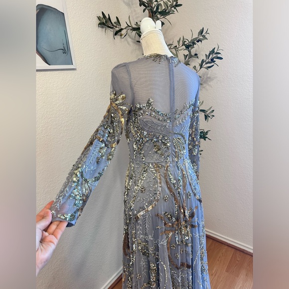 MAC DUGGAL
Long Sleeve Embellished Illusion Evening Gown size 4 - Picture 5 of 13